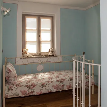 Alojamento de Acomodação e Pequeno-almoço I Corni Di Nibbio 3*