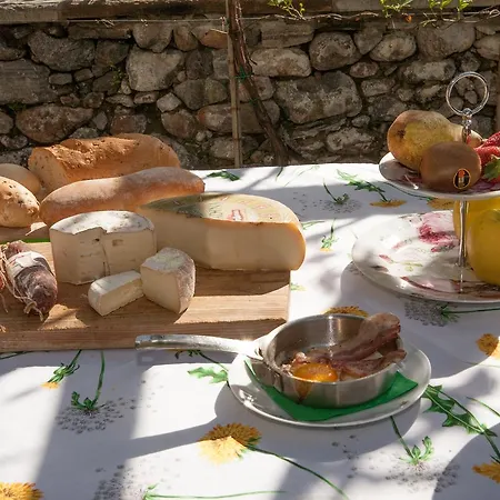 I Corni Di Nibbio Alojamento de Acomodação e Pequeno-almoço 3*